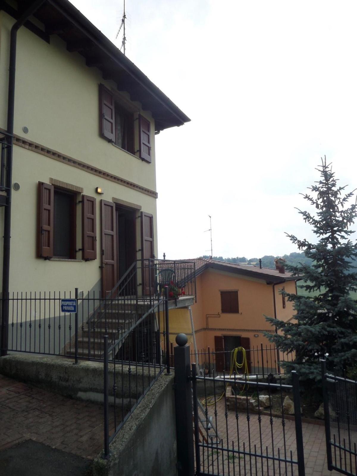 Hotel La Locanna Serramazzoni Exterior foto